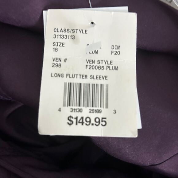 David’s Bridal Full Skirt Flutter Sleeve Bridesmaid Dress Purple Plum 18 - Picture 6 of 6